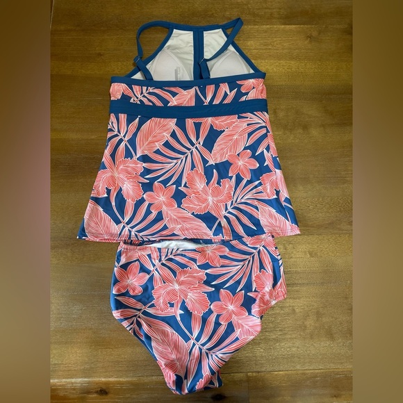 Lands End Women’s Tankini Like New Size 2 - Picture 7 of 10